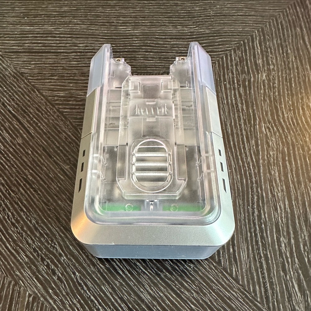 Transparent Electronic Device Case - Picture 3 of 4